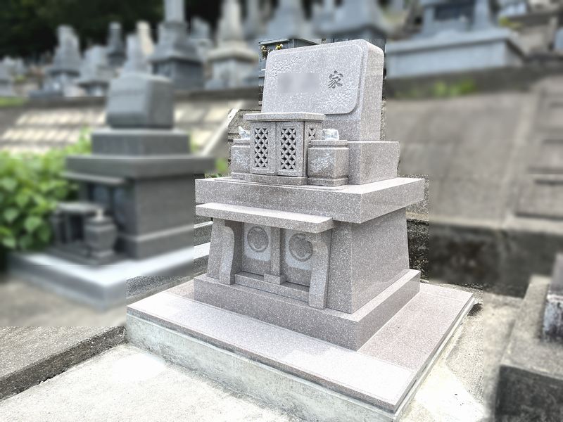 砺波市営青山霊苑にて、桜みかげ石を使用したお墓が完成！ | 石森石材
